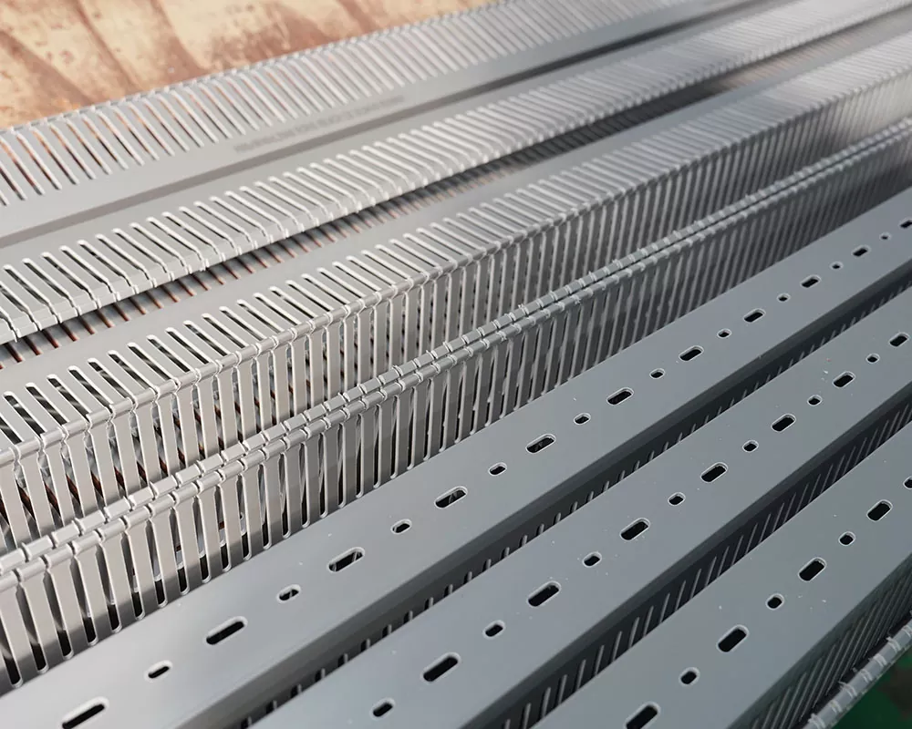 Aký je rozsah teplotnej odolnosti PVC nehorľavého káblového žľabu vo vnútri rozvodnej skrine?